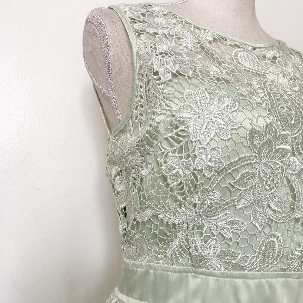 ADRIANNA PAPELL MINT GREEN FLORAL EMBROIDERED SLEEVELESS COCKTAIL DRESS - 6 - Picture 5 of 10